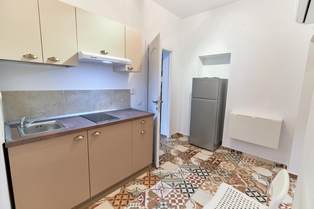 Stanford Aparthotel Gara De Nord Бухарест Экстерьер фото