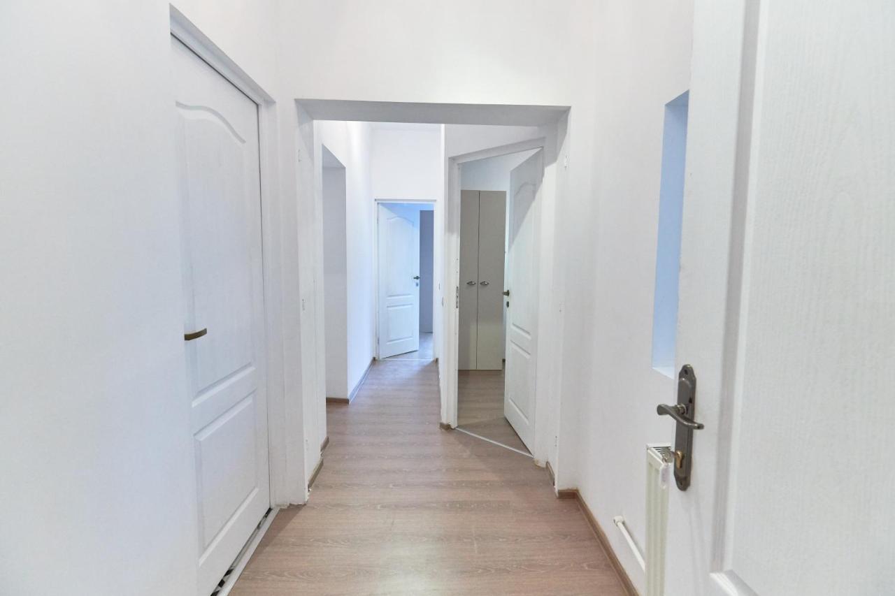 Stanford Aparthotel Gara De Nord Бухарест Экстерьер фото
