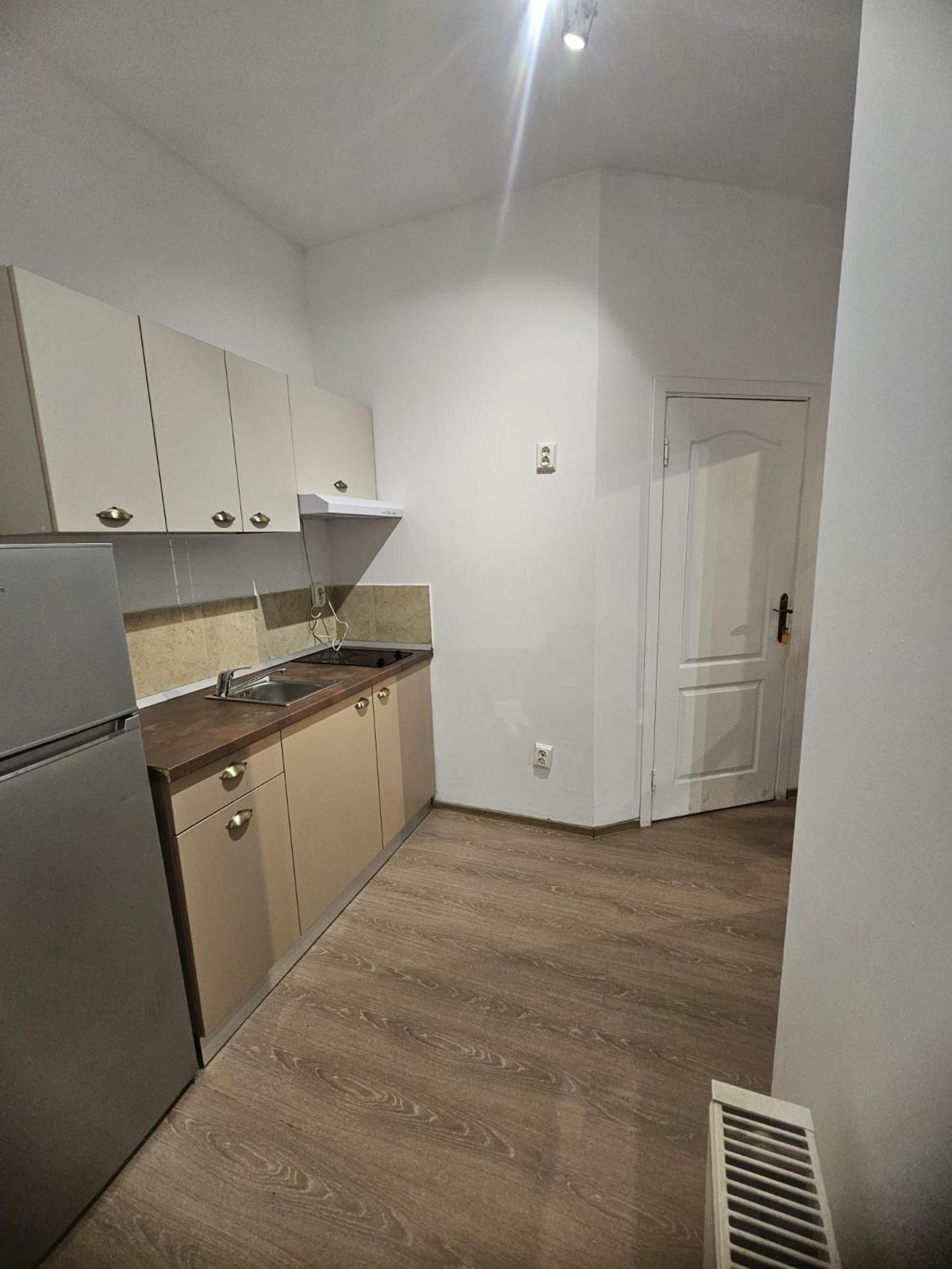 Stanford Aparthotel Gara De Nord Бухарест Экстерьер фото